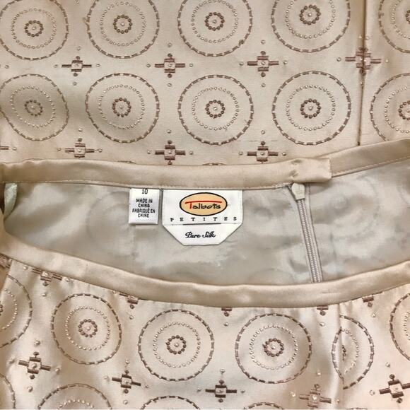 Talbots 100% Silk Embroidered Beige Tan Pencil Skirt Size 10P - Picture 5 of 6